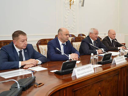 Расширение сотрудничества с Санкт-Петербургом