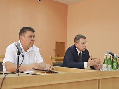 На Минском автомобильном заводе состоялось совещание с руководящим составом