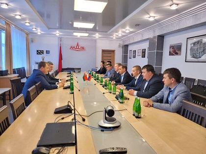 Делегация из Чувашии посетила МАЗ