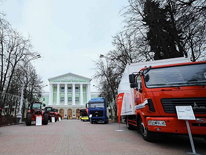 Минский автомобильный завод на выставке БНТУ
