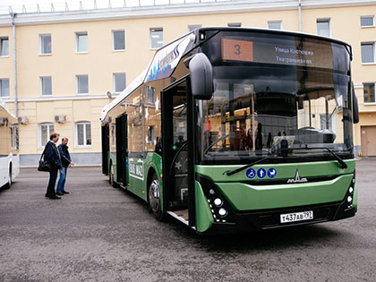Суперкомфортный автобус на Невском проспекте