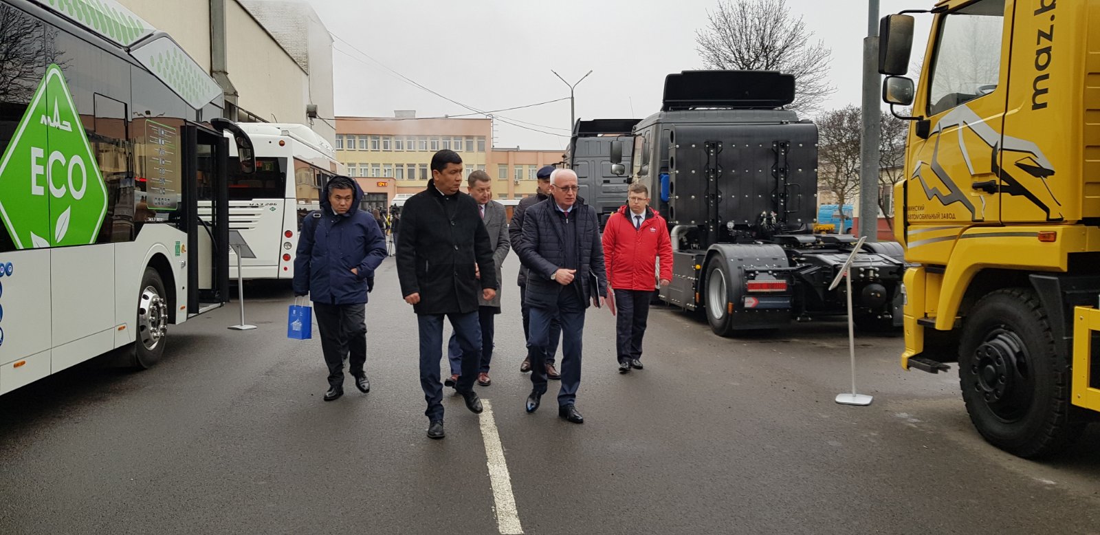 МАЗ-65012К – газовый самосвал для Узбекистана
