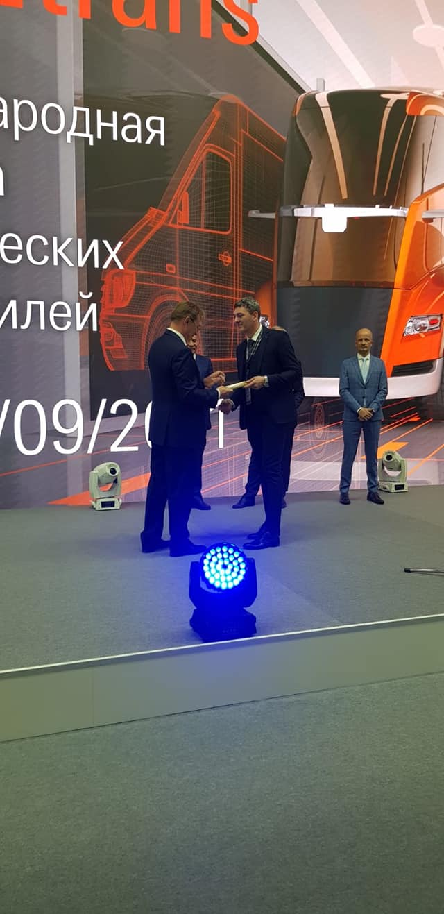 Первый день выставки КОМТРАНС 2021: встречи, деловые переговоры и вручение почетной грамоты