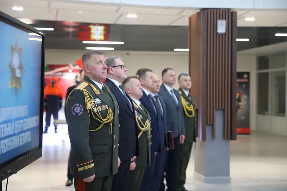 Техника МАЗ передана в подразделение МЧС
