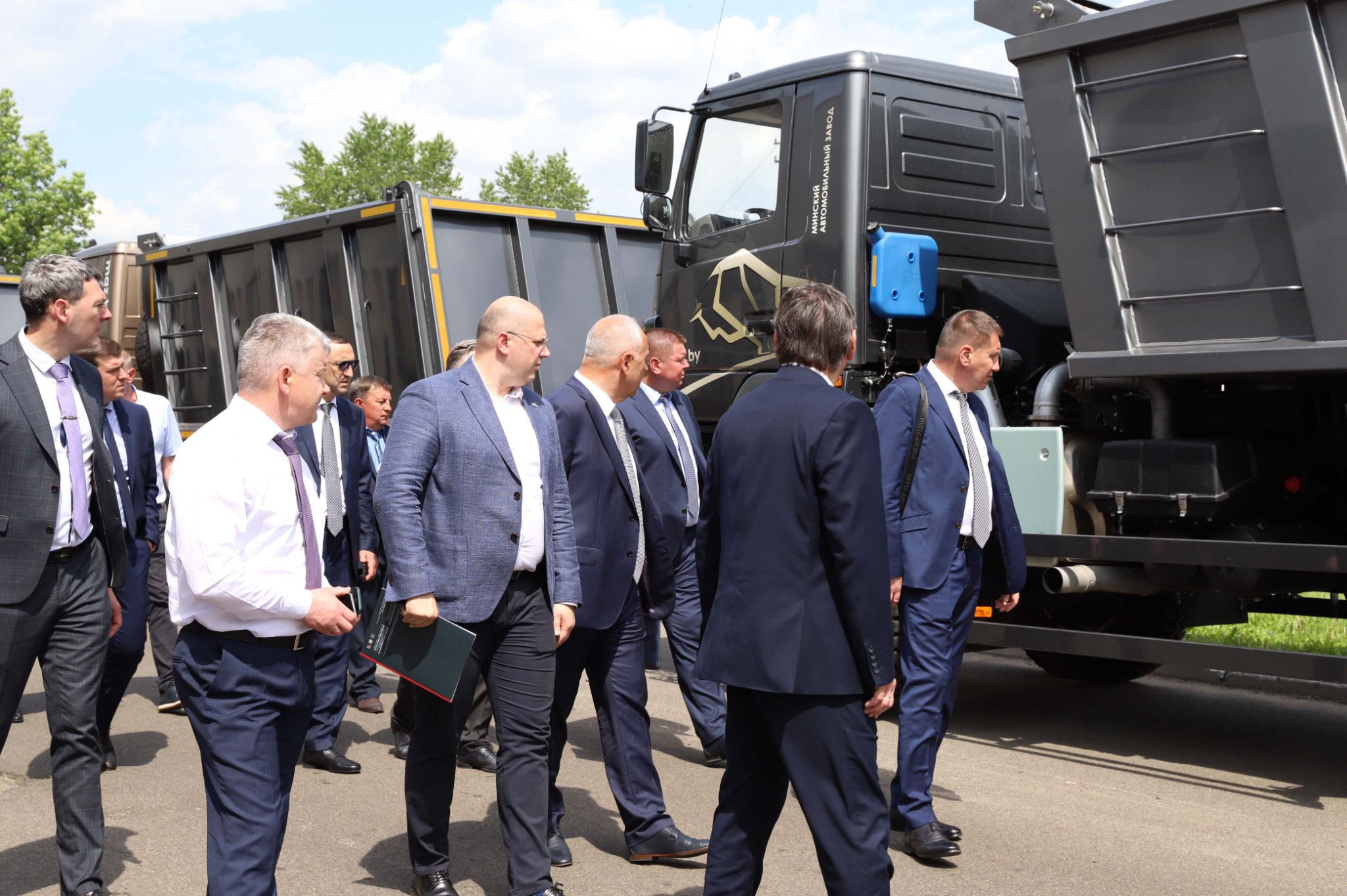 Делегация из Ростовской области посетила МАЗ