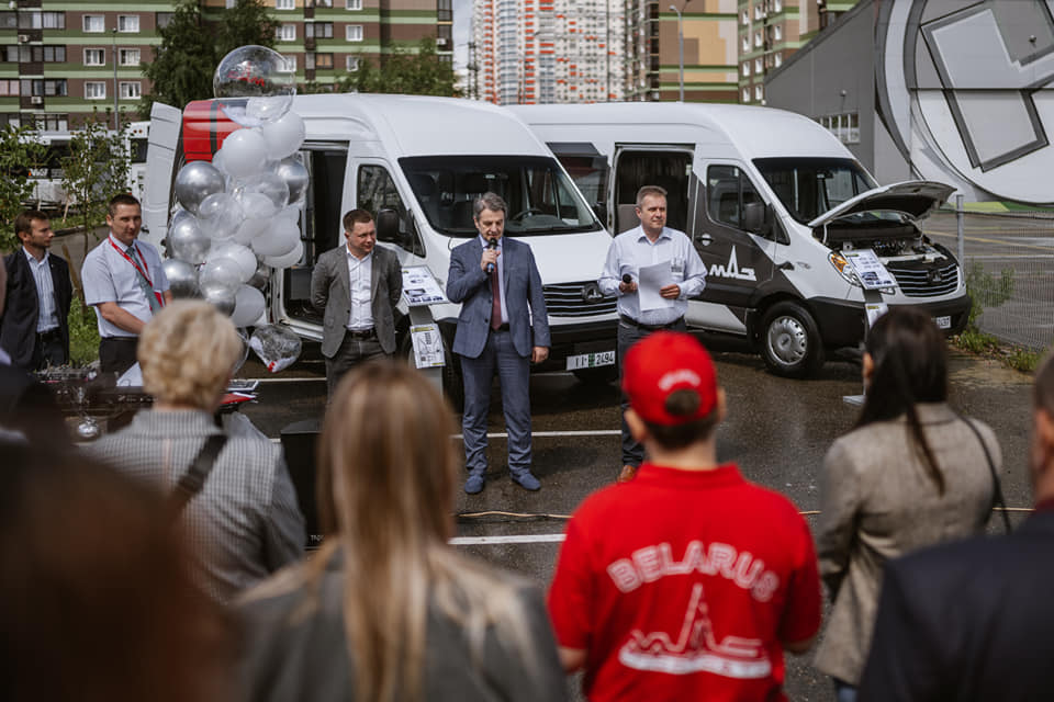 В Москве прошла презентация микроавтобусов МАЗ