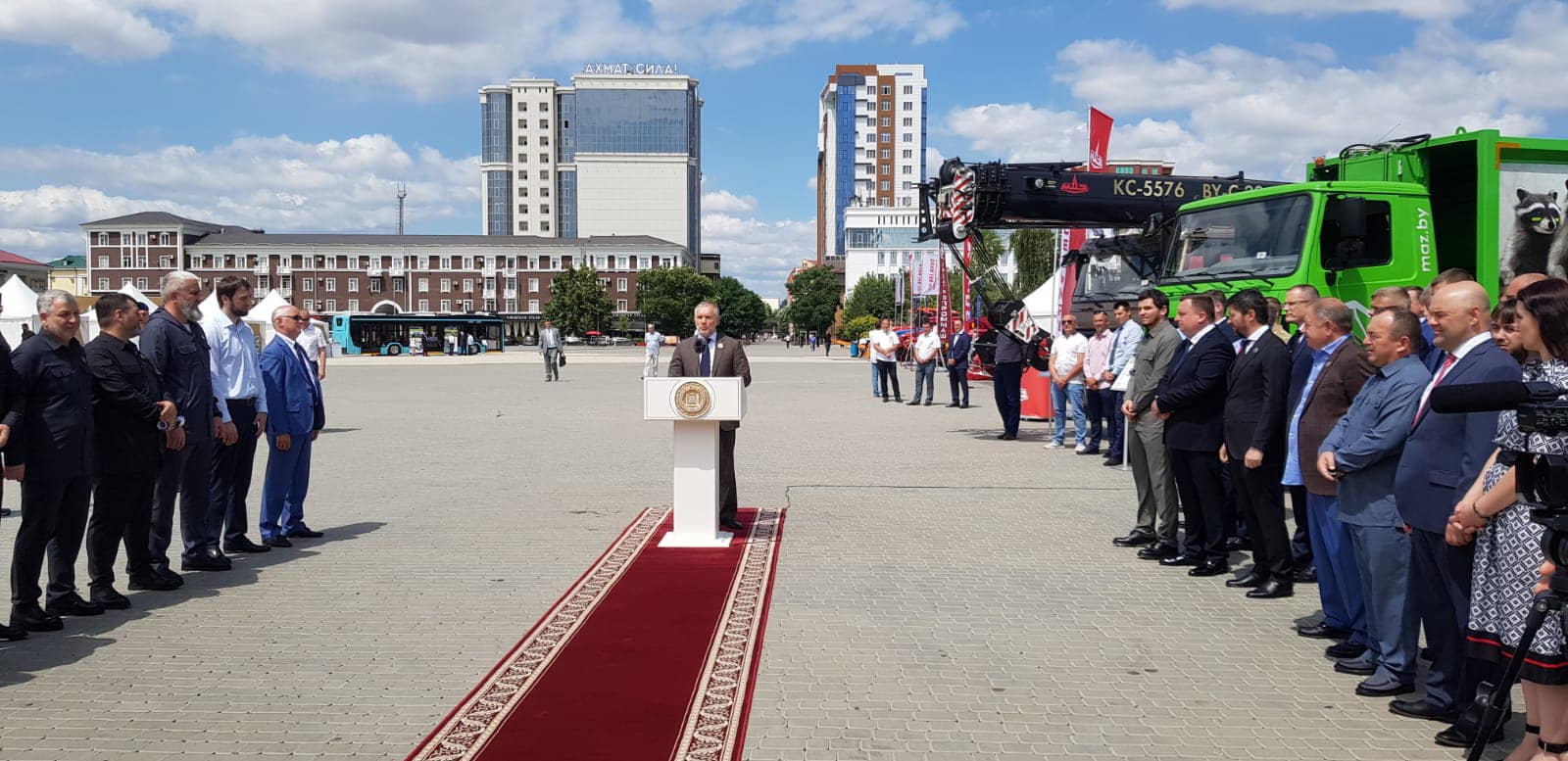 МАЗ представил свою автотехнику в Грозном