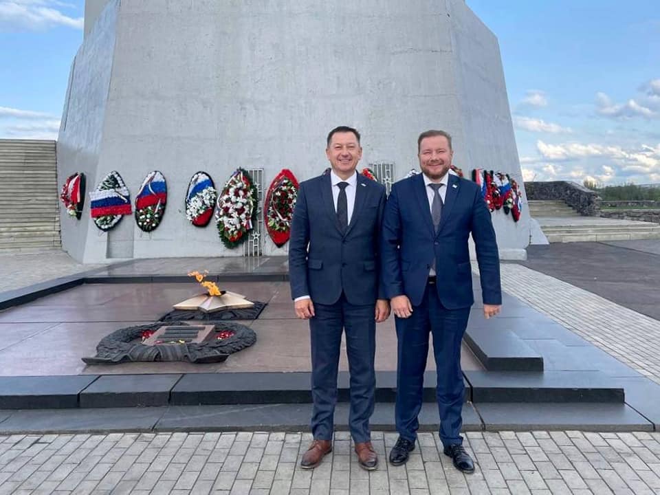 Поставки пассажирской техники МАЗ обсудили в Мурманске