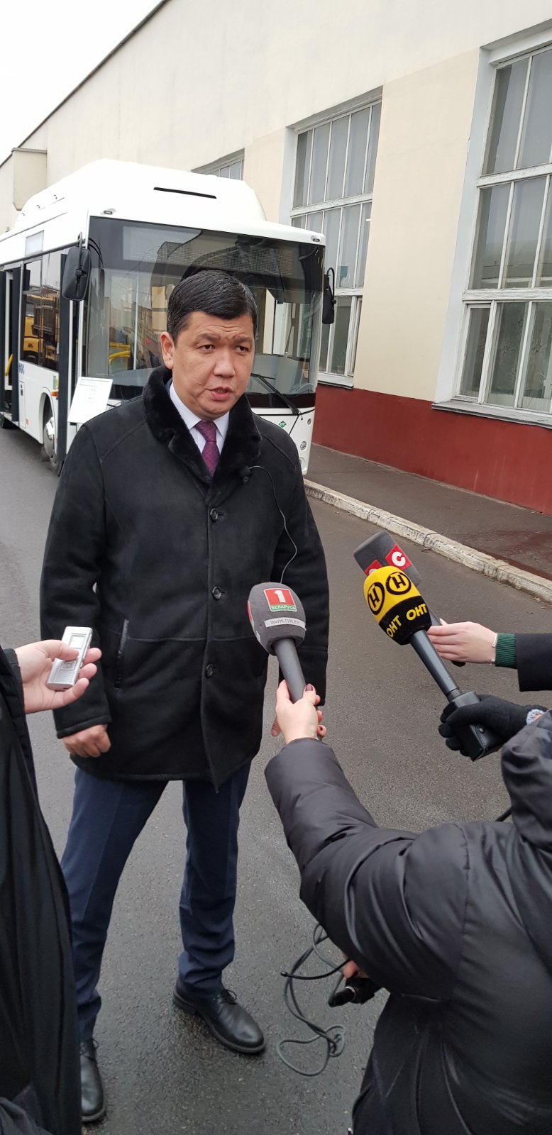 Кыргызстан заинтересован в закупке техники МАЗ