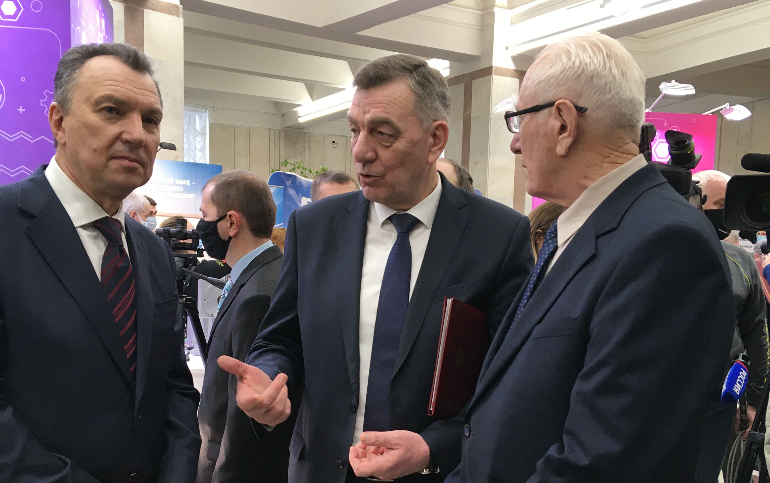 МАЗ на выставке в национальной академии наук РБ