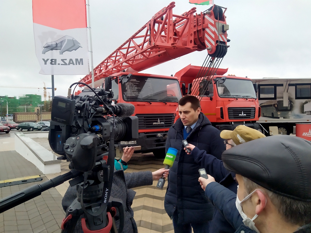 Старт продаж: долгожданная новинка на рынке грузоподъемной техники МАЗ