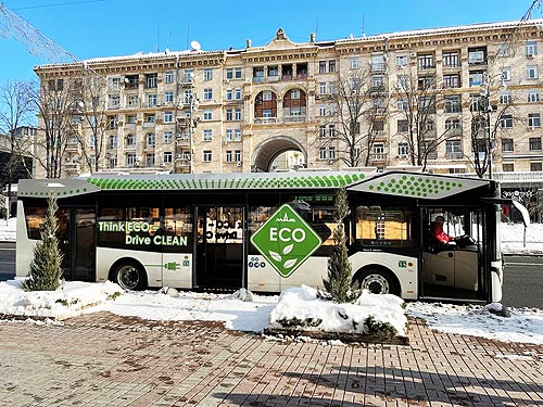 Электробус МАЗ 303Е10 в Киеве